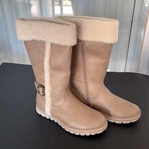 Used once  Cliffs boot by White Mountain 👢